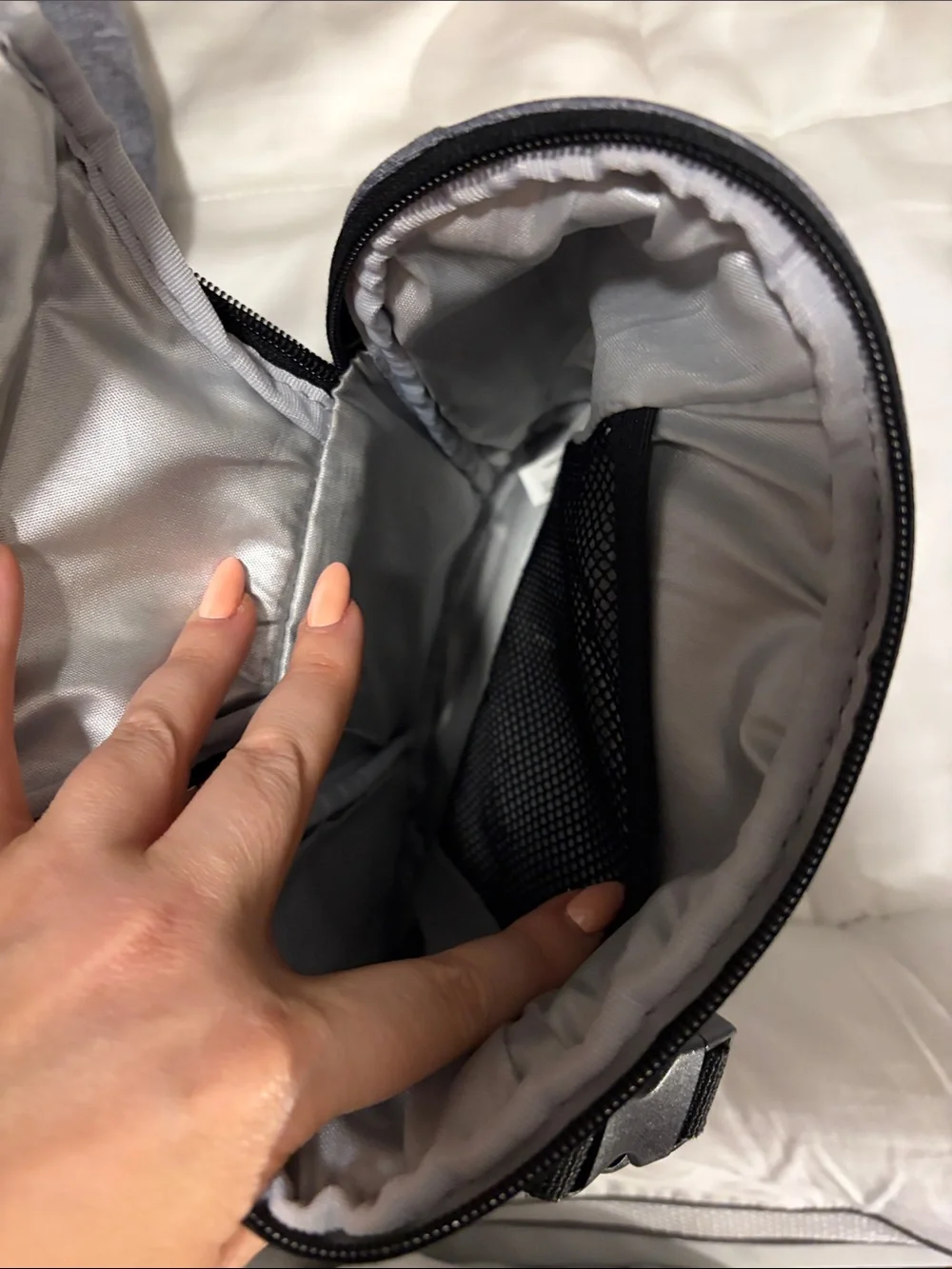 Two Skiphop Gray Insulated Bottle Bags - Compact Cooler Tote